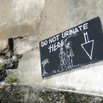 Proti močení na veřejnosti nekompromisně. Speciální nátěr pomáhá chránit domy i památky