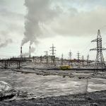 V Norilsku sice venku nevydržíte ani pár minut, ale přesto stále láká nové obyvatele