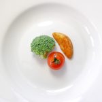 Blahobyt nás přivedl k závislosti na jídle. Půst by měl být běžnou součástí našeho života