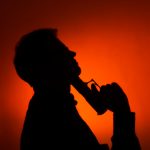 Příčinou epidemie nemusí být jen nemoc. Historii poznamenaly i epidemie sebevražd