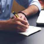 Pravák nebo levák? Jak lateralita ovlivňuje myšlení a co přináší za komplikace?