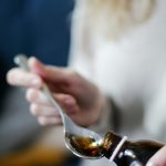 Čím se léčili lidé v 19. století? Tyhle přípravky si jméno zrovna neudělaly