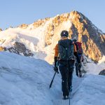 Tipy ze silnice: Co musí krýt cestovní pojištění, když jedete na hory do Rakouska či Itálie